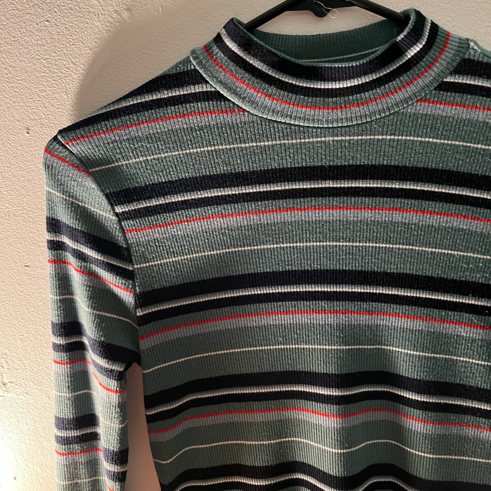 Strip, long sleeve
